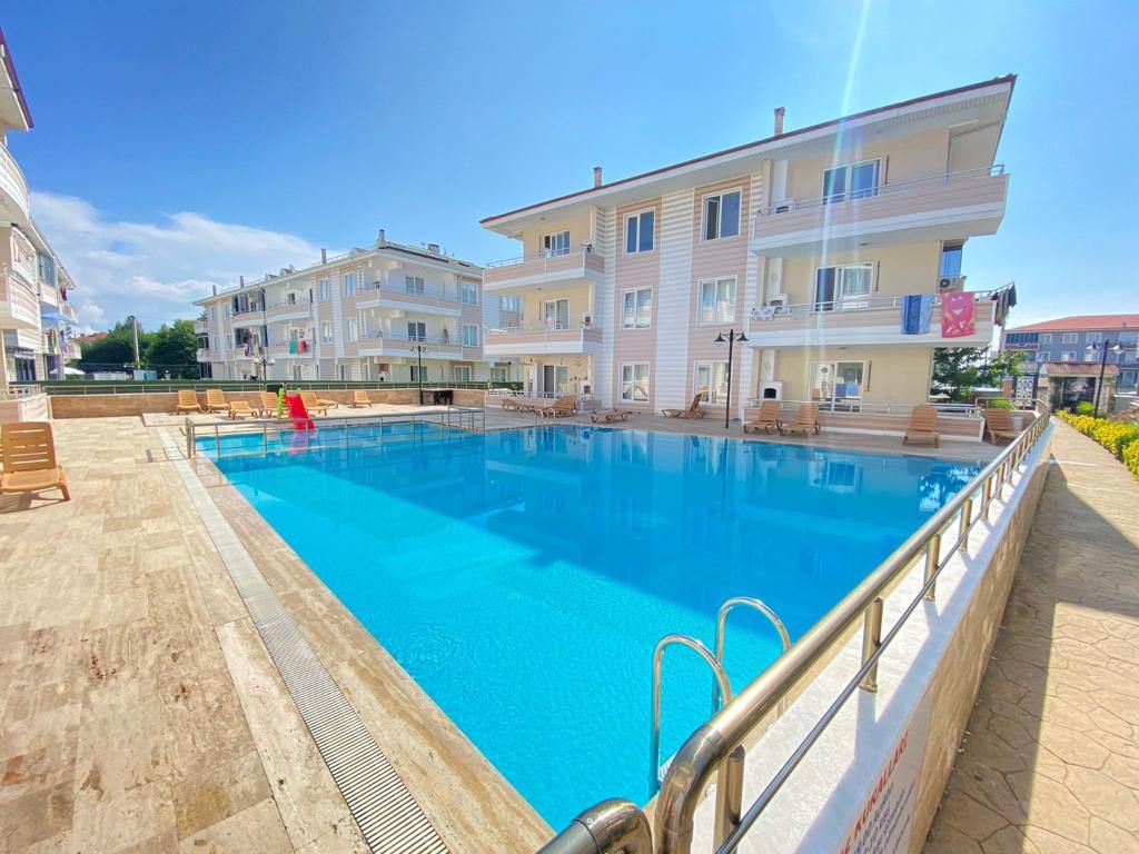 DENİZE ÇOK YAKIN HAVUZLU SİTEDE DUBLEKS MASRAFSIZ 2+1 ÇİFT BALKON SATILIK DAİRE — Satılık Daire, Karasu
