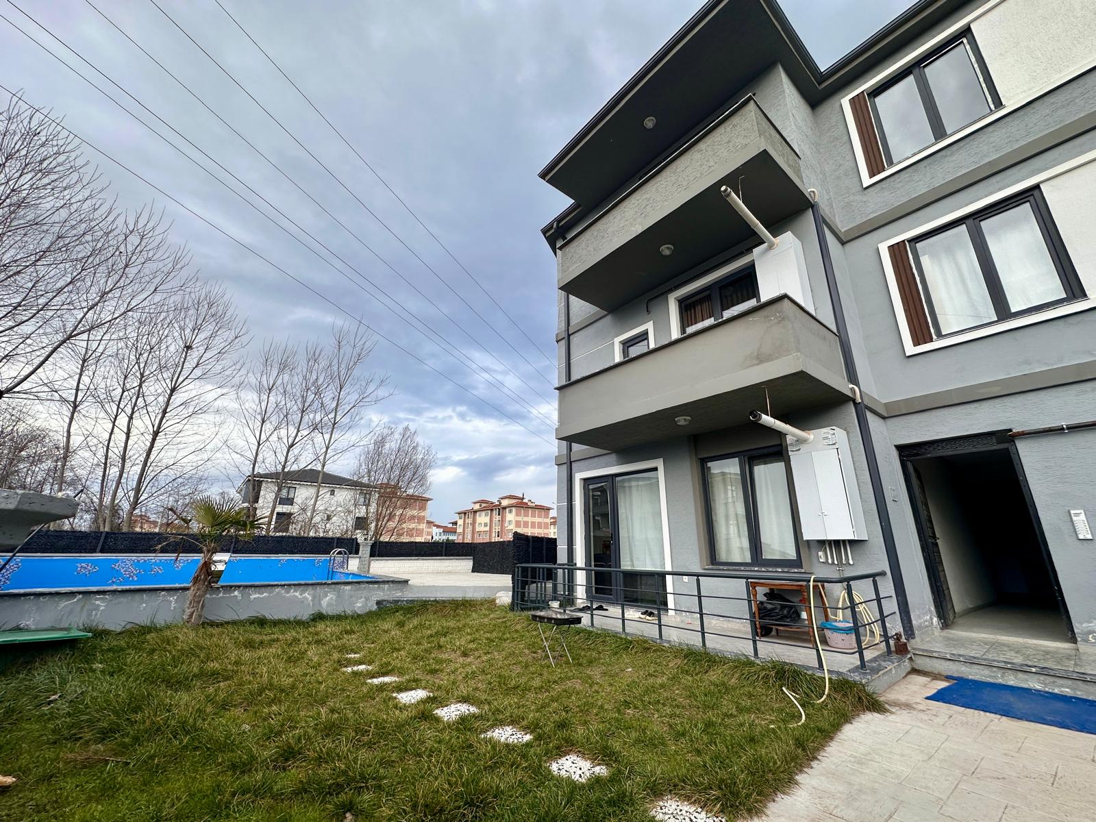 SIFIR YERDEN ISITMA HAVUZLU SİTEDE AÇIK CEPHE 2+1 SATILIK KUPON DAİRE — Satılık Daire, Karasu