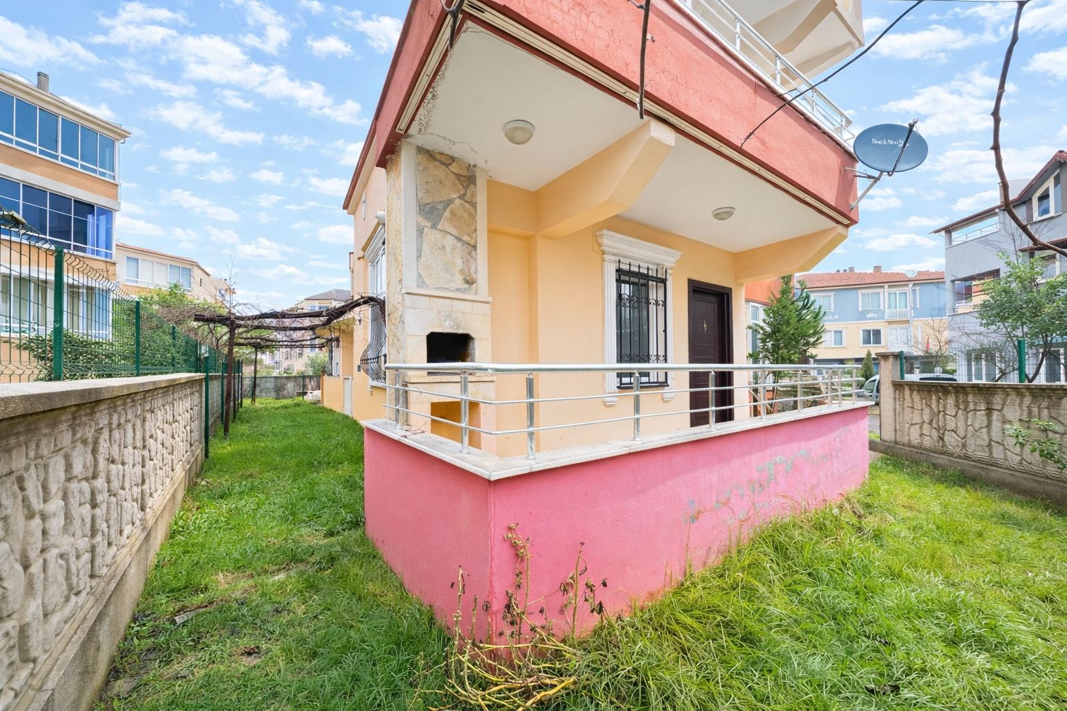 DENİZE VE PARKA ÇOK YAKIN KOMBİ PETEKLİ MÜSTAKİL GİRİŞLİ 2+1 DAİRE — Satılık Daire, Karasu